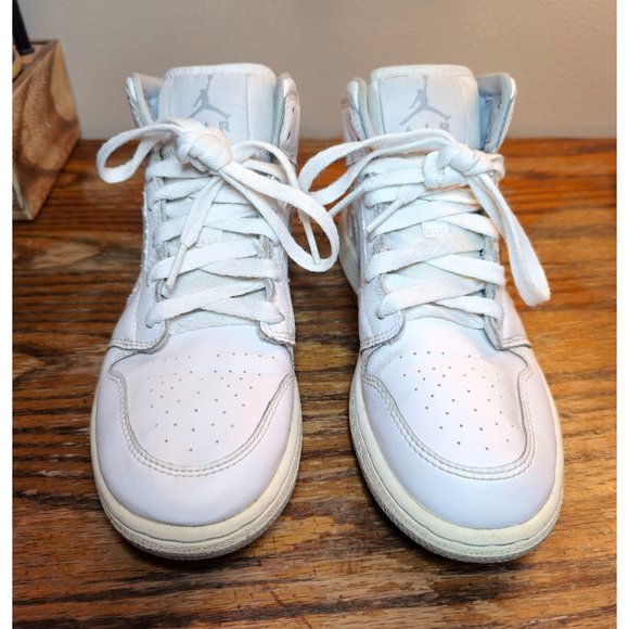 Nike Air Jordan 1 Mid Top Sneakers '15 White Wolf Grey Great Condition 4Y W5.5 - Picture 4 of 11